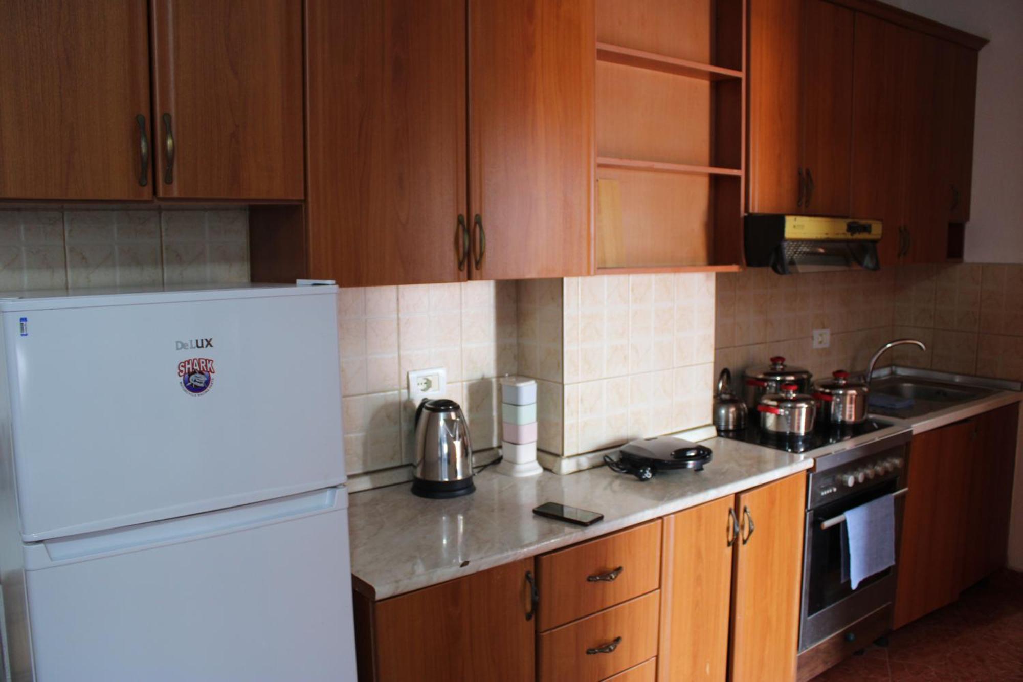 Crew Hostel Tirana Bagian luar foto
